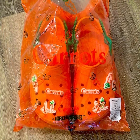 CROCS CARROTS CLASSIC ALL TERRAIN CLOG-Men\'s 12 NWT Crocs All-Terrain Clog Carrots Men main image 2